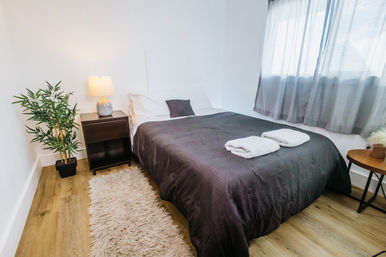 North Shore Group Getaway: Five 3-BR Units for Up to 50 Guests image 20