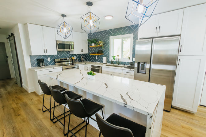 North Shore Group Getaway: Five 3-BR Units for Up to 50 Guests image 31