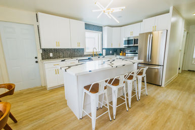North Shore Group Getaway: Five 3-BR Units for Up to 50 Guests image 82
