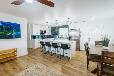 North Shore Group Getaway: Five 3-BR Units for Up to 50 Guests image 28