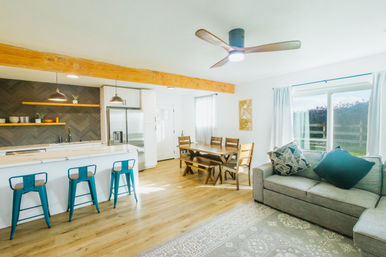 North Shore Group Getaway: Five 3-BR Units for Up to 50 Guests image 41