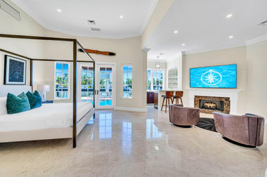 Royal Key Luxury Waterfront Villa for Groups: Heated Pool, Hot Tub & Dock Access image 106