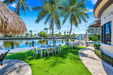 Royal Key Luxury Waterfront Villa for Groups: Heated Pool, Hot Tub & Dock Access image 46