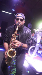 Indoor Cycling Experience: Scheduled & Private Sessions with Live Dj, Male Dancers, Banda & More image 9