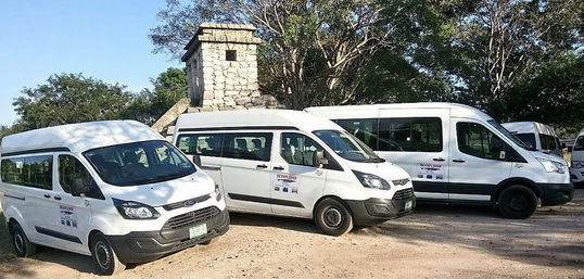 Private Transportation Service: Transfer to/from Cancun Airport image
