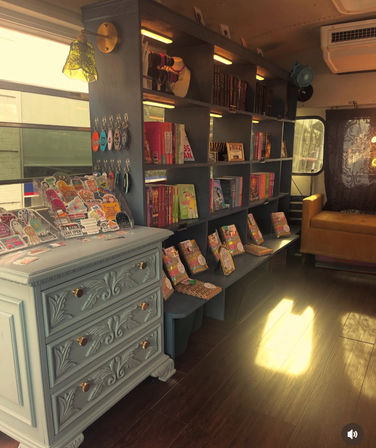 The Smut Bus: Mobile Romance Bookstore & Shopping Experience image 6