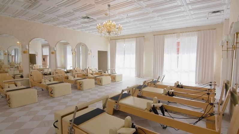 Private Pilates & Barre Session at Eras: A Unique, Luxe Experience image 4