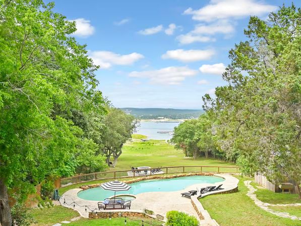 Austin Escape on Lake Travis: Pool, Firepit, Ping Pong + Pool House Bar image 38