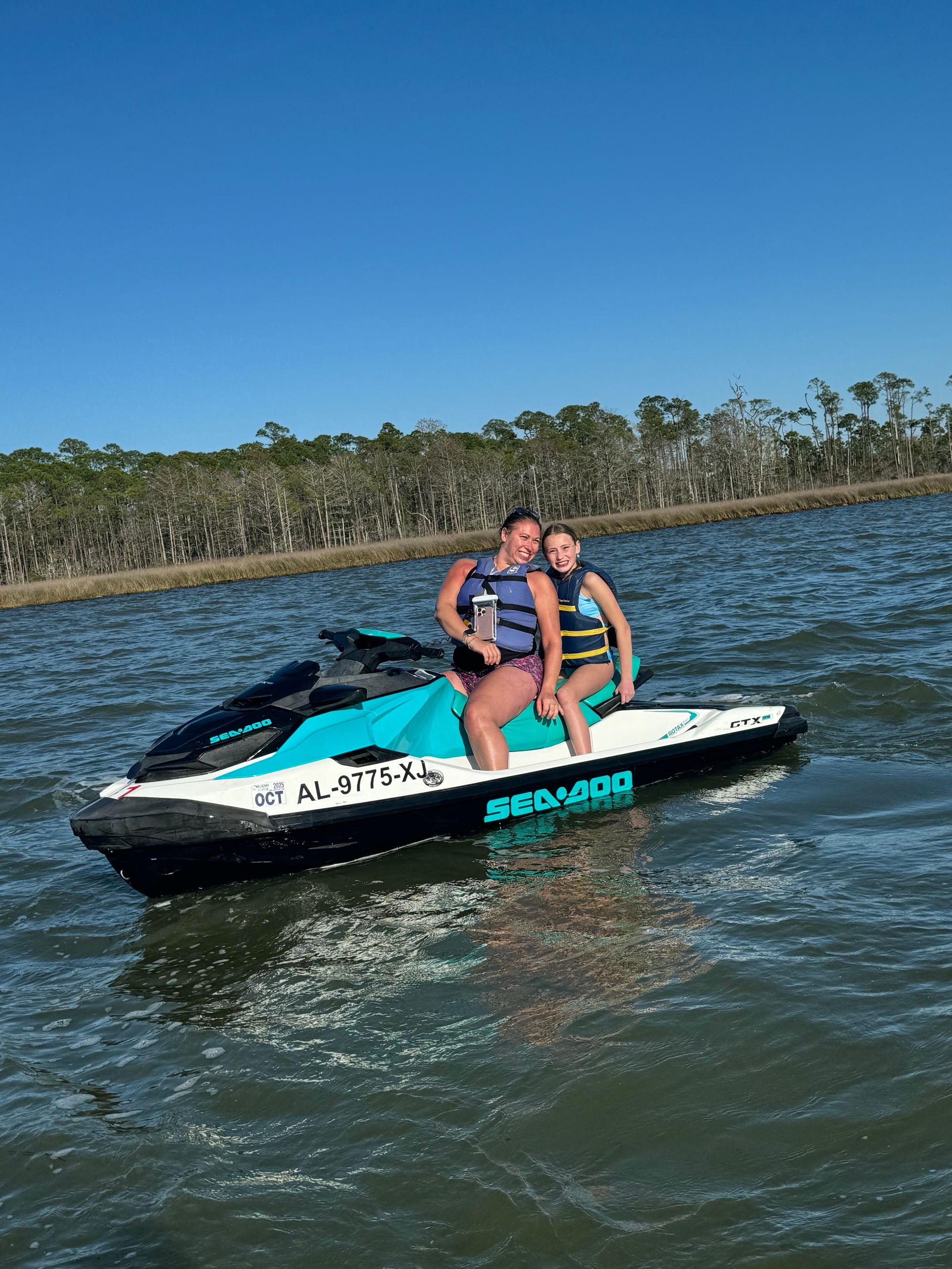 Alabama Extreme Watersports: Thrilling WaveRunner Experience image 2