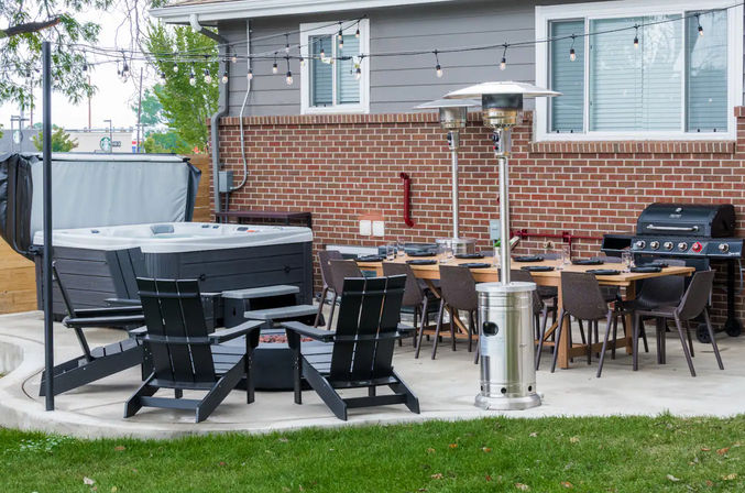Golf Haus Denver: Features Private Hot Tub, Mini-Golf Course & Arcade Games image 28