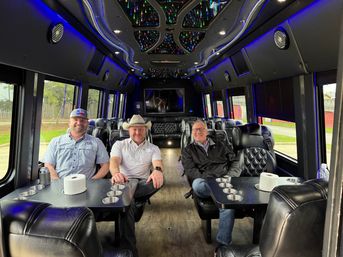 25 Passenger Executive Party Bus with Bathroom image 3