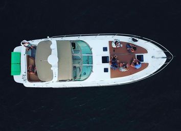 Luxury BYOB Party Yacht Charter with Suntanning Deck, Lily Pads, Sand Bars and More image 12