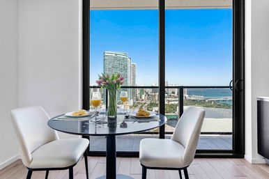 Bay Views, Rooftop Pool & Downtown Vibes image 13