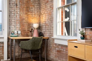 Canvas Hotel Dallas image 36