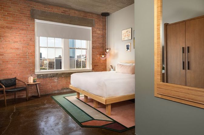 Canvas Hotel Dallas image 25