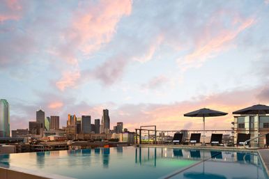 Canvas Hotel Dallas image 12