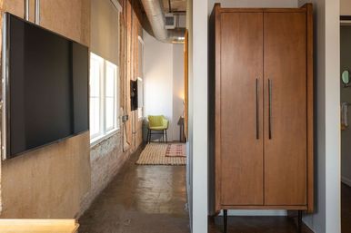 Canvas Hotel Dallas image 27