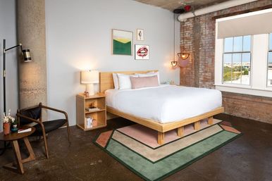Canvas Hotel Dallas image 28