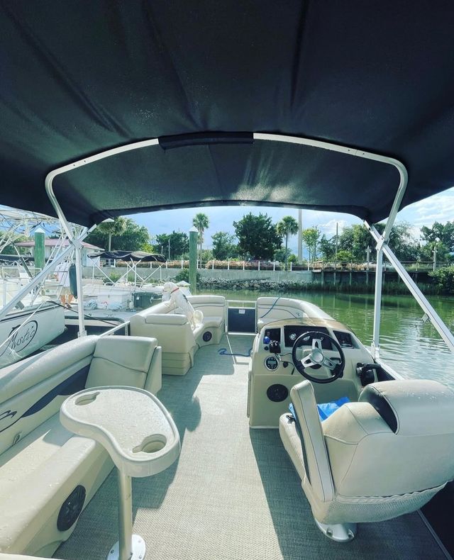 St. Augustine Boat Rentals: Luxury Pontoons for Parties, Bachelorettes & Special Events image 4