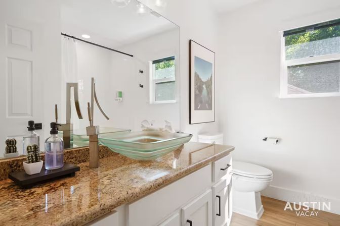 Downtown Austin Penthouse with Private Elevator + Access to Swim Club image 49