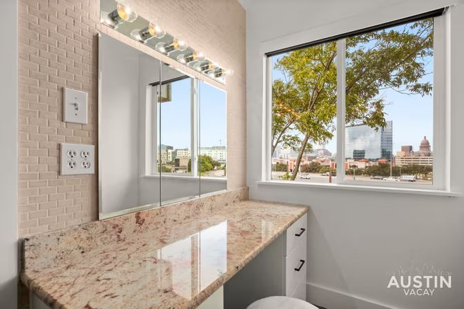 Downtown Austin Penthouse with Private Elevator + Access to Swim Club image 58