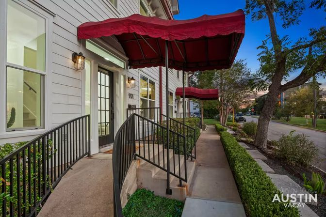 Downtown Austin Penthouse with Private Elevator + Access to Swim Club image 77