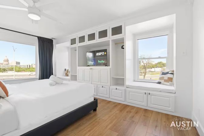 Downtown Austin Penthouse with Private Elevator + Access to Swim Club image 31