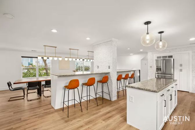 Downtown Austin Penthouse with Private Elevator + Access to Swim Club image 11