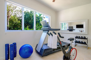 Bougain Villa: Luxury Villa with Staff, Pool & Half Moon Resort Membership in Montego Bay image 31