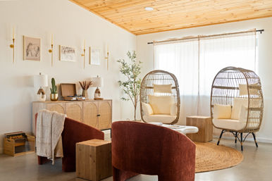 The Golden Abode: 3-Bedroom Rental with Fire Pit, Hammocks, Hot Tub & Cowboy Pool with Deck for the Ultimate Desert Escape image 43
