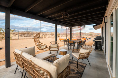The Golden Abode: 3-Bedroom Rental with Fire Pit, Hammocks, Hot Tub & Cowboy Pool with Deck for the Ultimate Desert Escape image 3