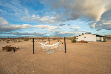 The Golden Abode: 3-Bedroom Rental with Fire Pit, Hammocks, Hot Tub & Cowboy Pool with Deck for the Ultimate Desert Escape image 56
