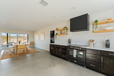 The Golden Abode: 3-Bedroom Rental with Fire Pit, Hammocks, Hot Tub & Cowboy Pool with Deck for the Ultimate Desert Escape image 31