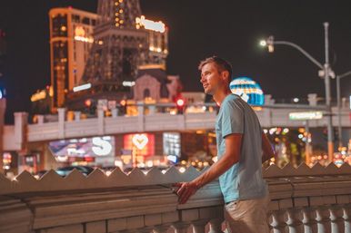 Insta-Worthy Professional Photoshoot at The Strip & Bellagio Fountains image 2