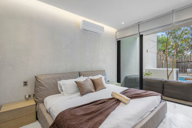 Paradise 5-Bedroom Villa with Private Pool image 16