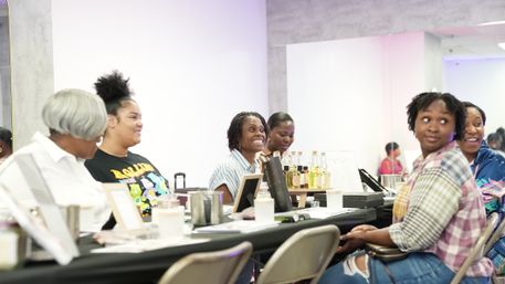 Winnie's Way Candle Cafe: Craft Unique Memories & Enjoy a Seamless Event! image 15