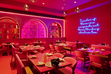 Rose Gold Package: Unlimited Mimosa Brunch, Pool Party + Transport  image 5
