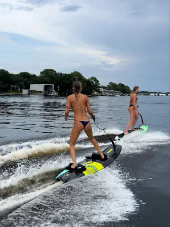 Motorized Surfboard Intro Lesson & Experience image 2