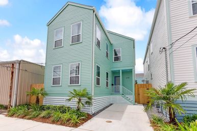 Artsy, Tropical Oasis Near French Quarter with Heated Pool & Parking image 12