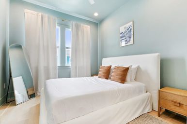 Artsy, Tropical Oasis Near French Quarter with Heated Pool & Parking image 6