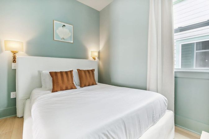 Artsy, Tropical Oasis Near French Quarter with Heated Pool & Parking image 11