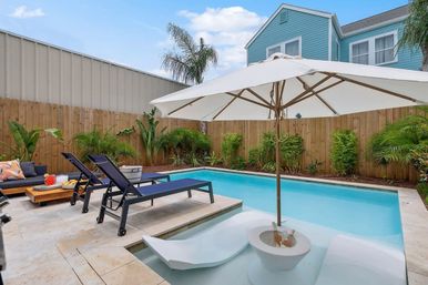 Artsy, Tropical Oasis Near French Quarter with Heated Pool & Parking image 3