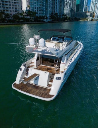 Miami Luxury Private Yacht Charter: Sandbar Party, Music & VIP Experience image 23