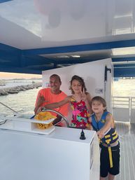 3-Hour Shared Crab Island & Harbor Cruise Adventure image 8