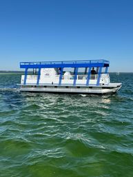 3-Hour Shared Crab Island & Harbor Cruise Adventure image 11