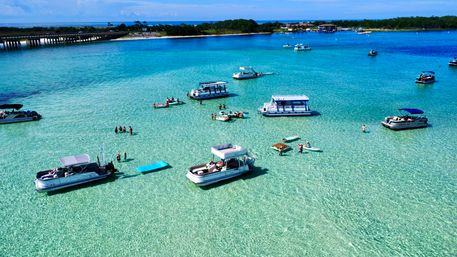 3-Hour Shared Crab Island & Harbor Cruise Adventure image 3