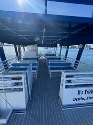 3-Hour Shared Crab Island & Harbor Cruise Adventure image 9