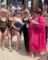 Vegas Pool Party with VIP Bottle Service & Luxury Round Trip Transport  image 30