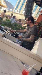 Vegas Pool Party with VIP Bottle Service & Luxury Round Trip Transport  image 10