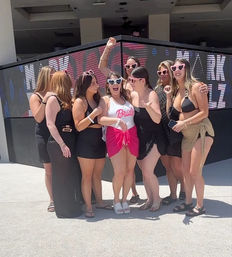 Vegas Pool Party with VIP Bottle Service & Luxury Round Trip Transport  image 17